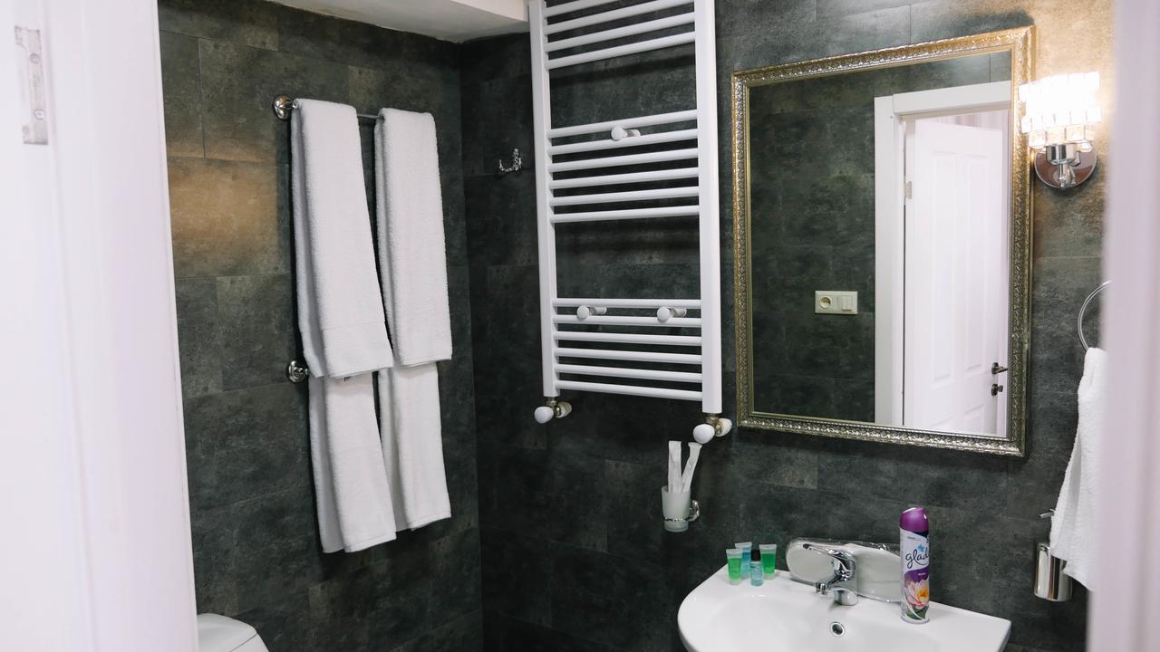 Simon'S Apartment Tbilisi Ngoại thất bức ảnh
